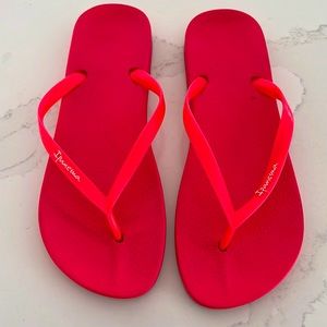Ipamema flip flops size 8/39